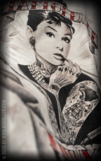 Ladies T-Shirt Tattoed at Tiffany's - offwhite