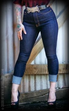 High-waisted Skinny Jeans - Second Skin