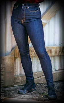 High-waisted Skinny Jeans - Second Skin